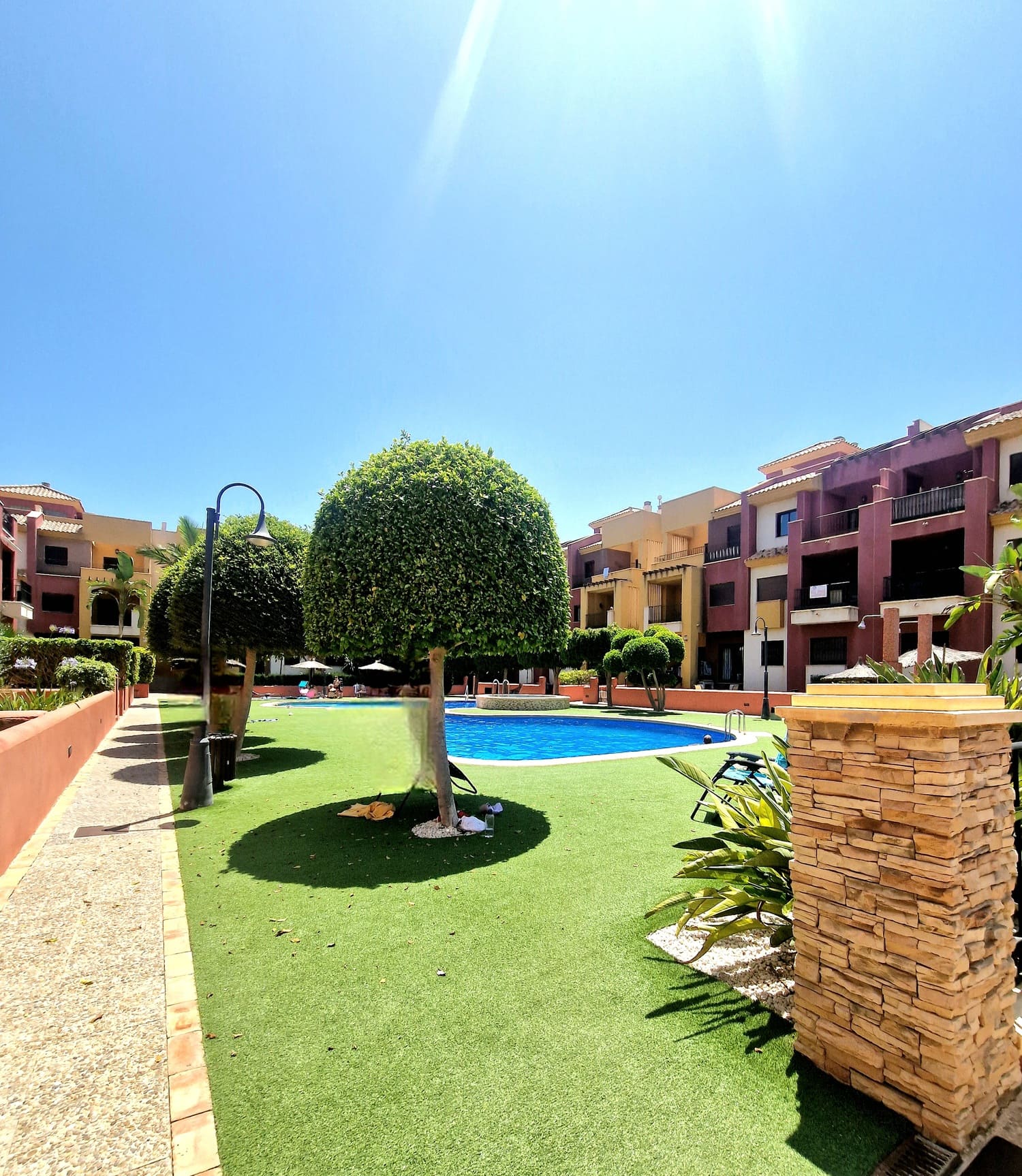 terrasse ensoleillée